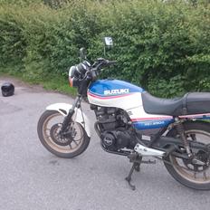 Suzuki GSX250E(S)