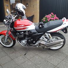 Suzuki gsx 1400