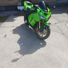 Kawasaki zx6r 636