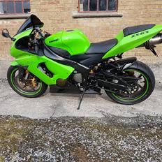 Kawasaki zx6r 636