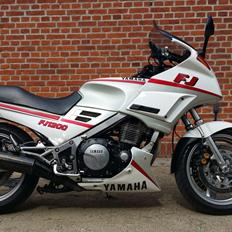 Yamaha FJ1200   "SOLGT"