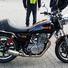 Yamaha SR500