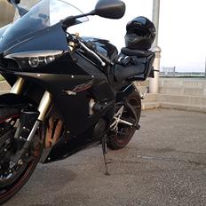 Yamaha r6