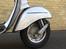 Vespa Sprint 150 - Fjeder og støddæmper har fået en omgang maling