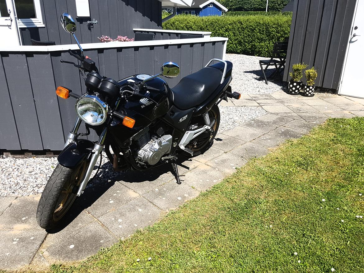 Honda CB 500 - De sidste billeder er fra før jeg overhovedet har ændret noget - den står altså helt original.  billede 13