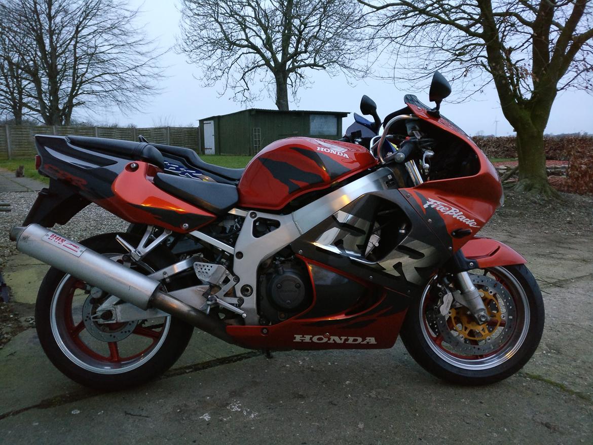 Honda CBR 900 RR billede 5