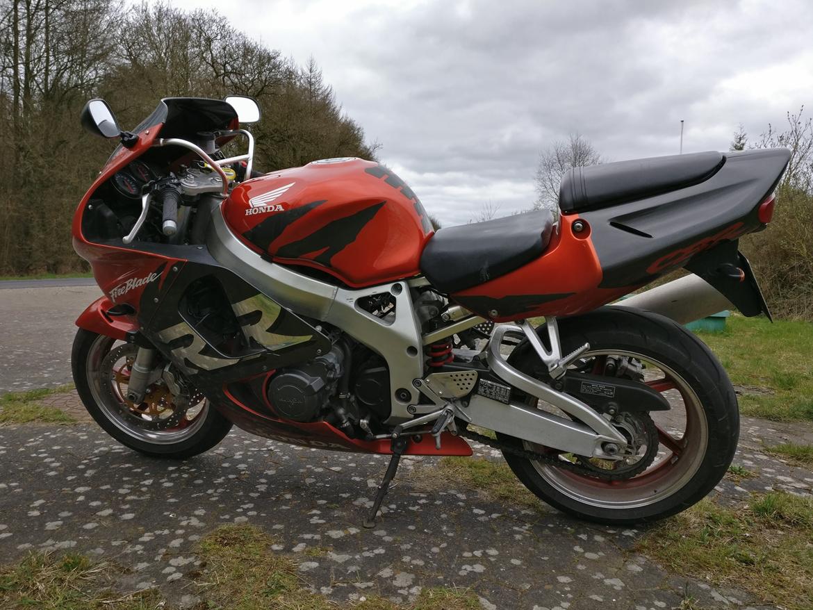 Honda CBR 900 RR billede 12