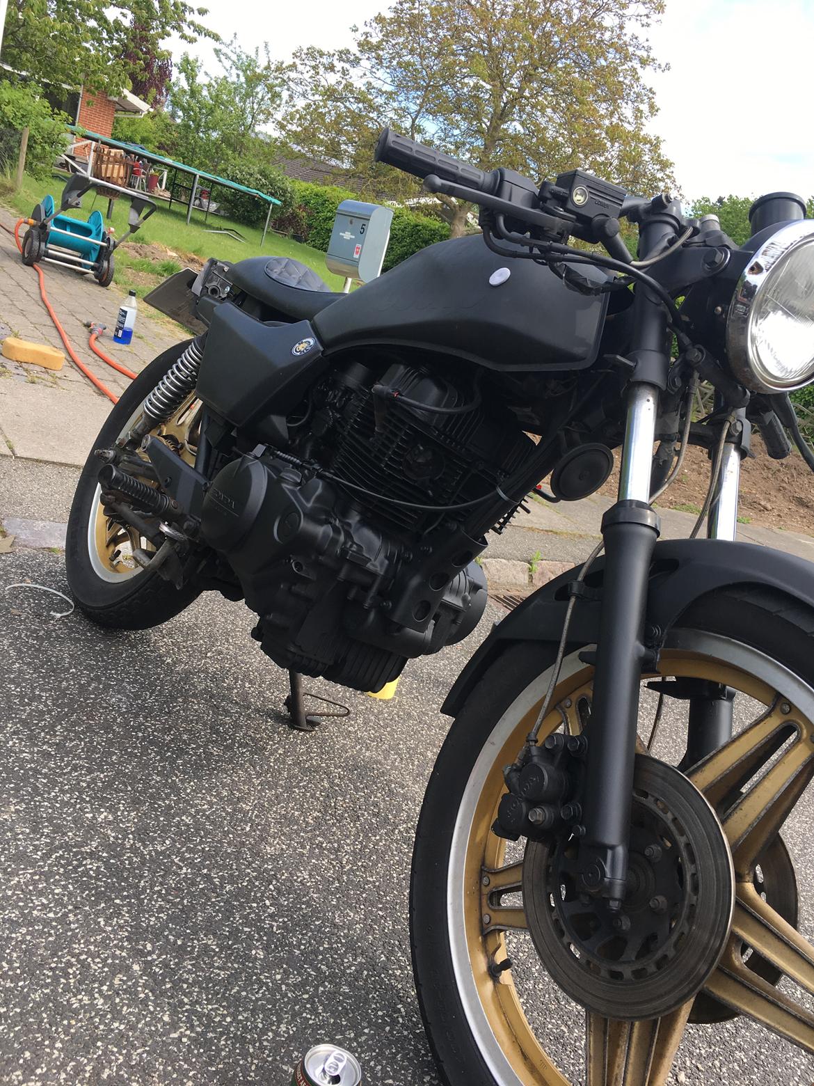 Honda CB400N Cafe Racer billede 5