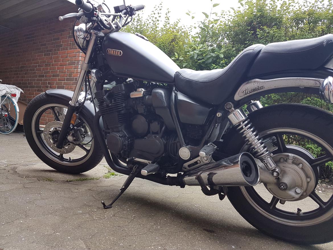 Yamaha xj 700 maxim billede 2