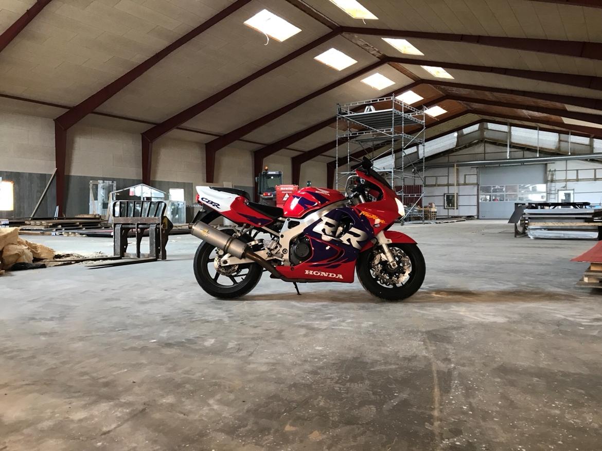 Honda CBR 900 RR Fireblade billede 3