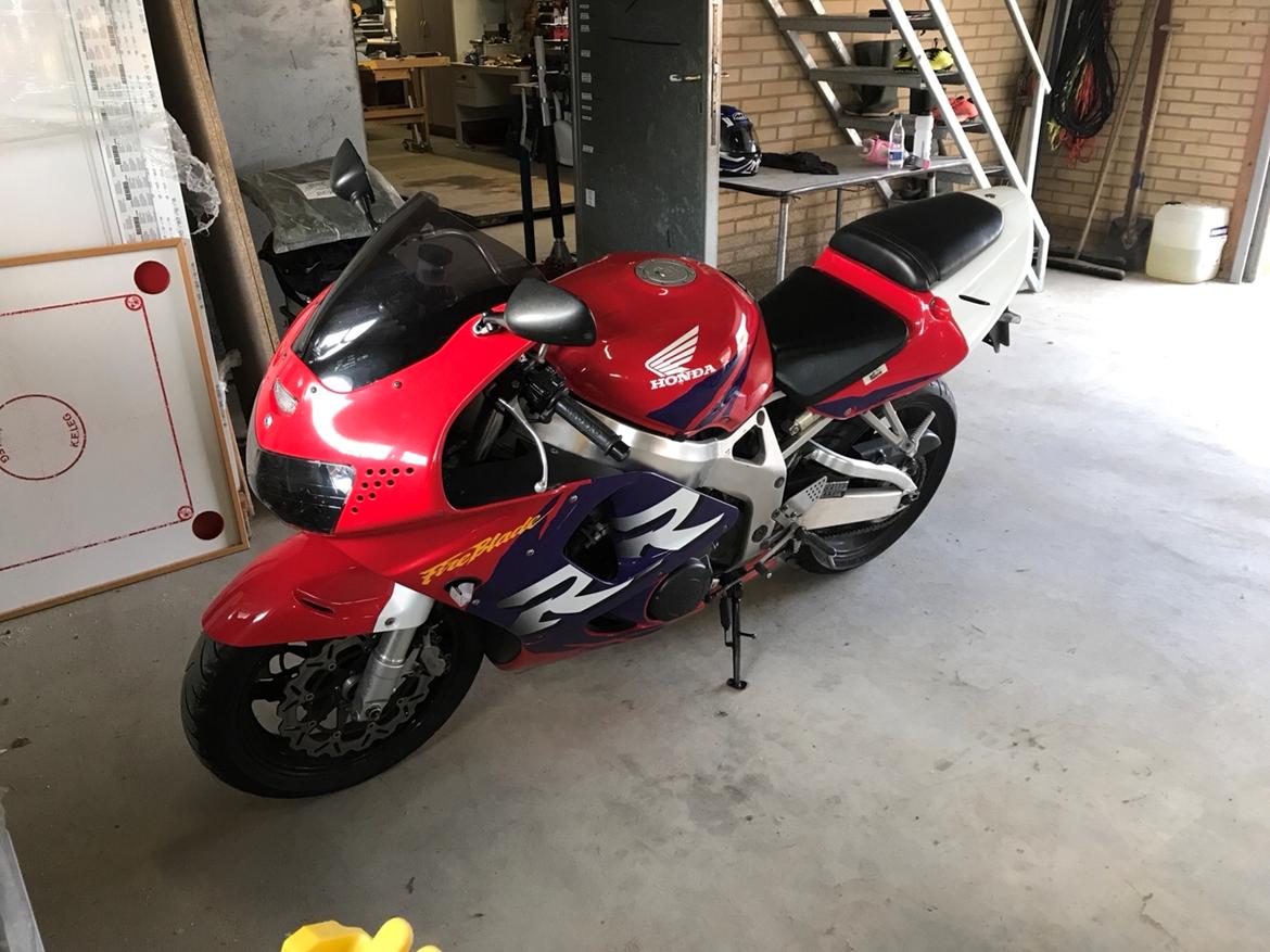 Honda CBR 900 RR Fireblade billede 10