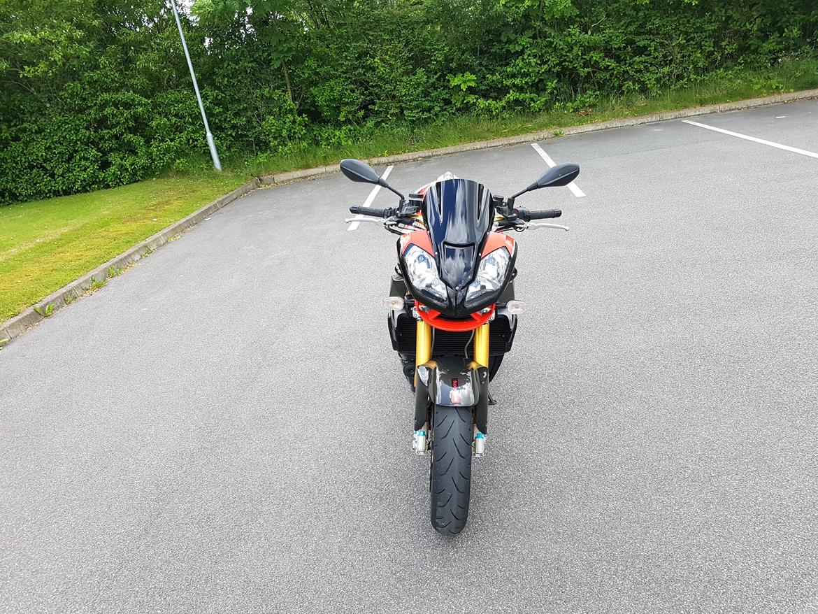 Aprilia Tuono Factory billede 5