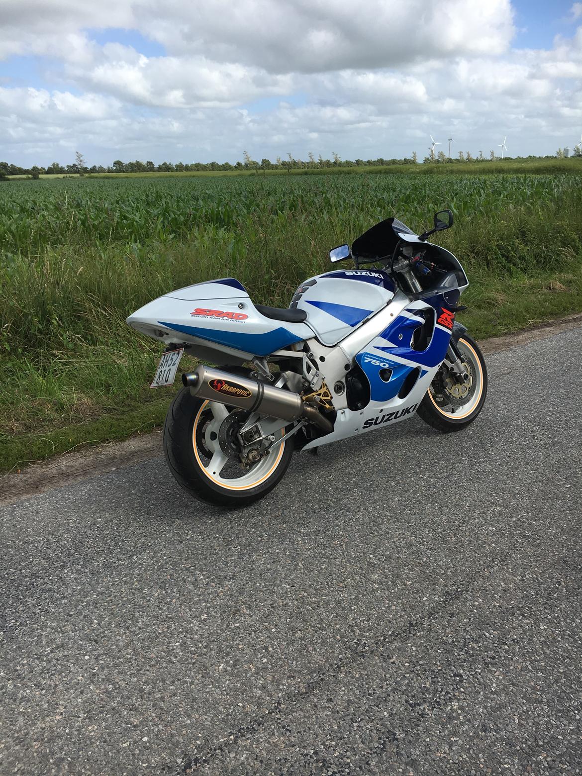 Suzuki GSXR 750 SRAD billede 6