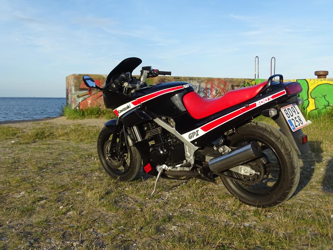 Kawasaki GPZ 500S SOLGT  billede 2