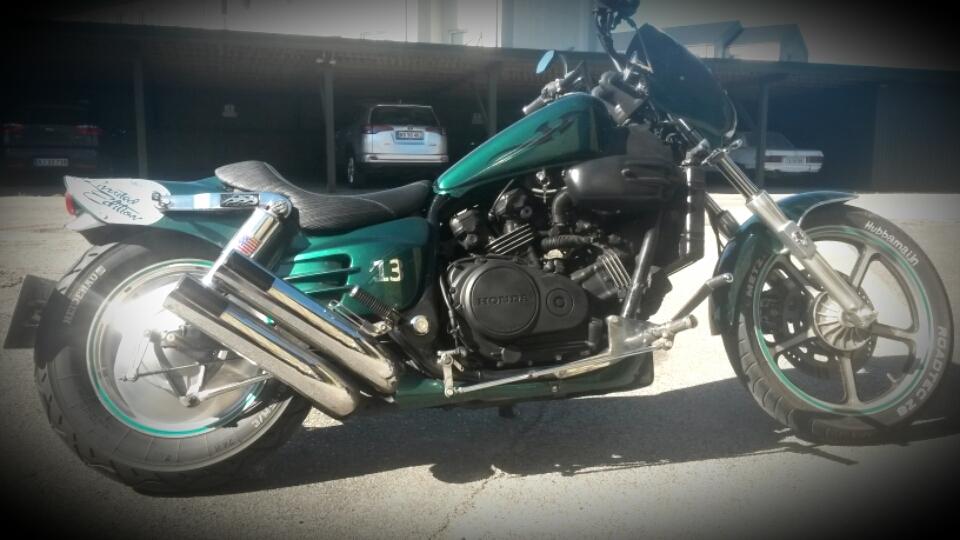 Honda VF700c SuperMagna billede 5