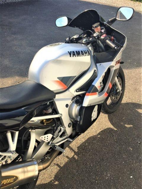 Yamaha YZF R6 billede 3