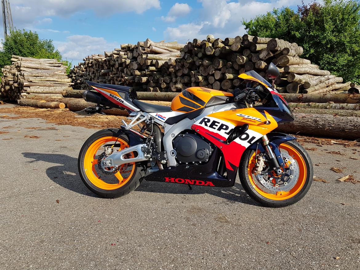 Honda Cbr 1000RR "REPSOL" billede 3