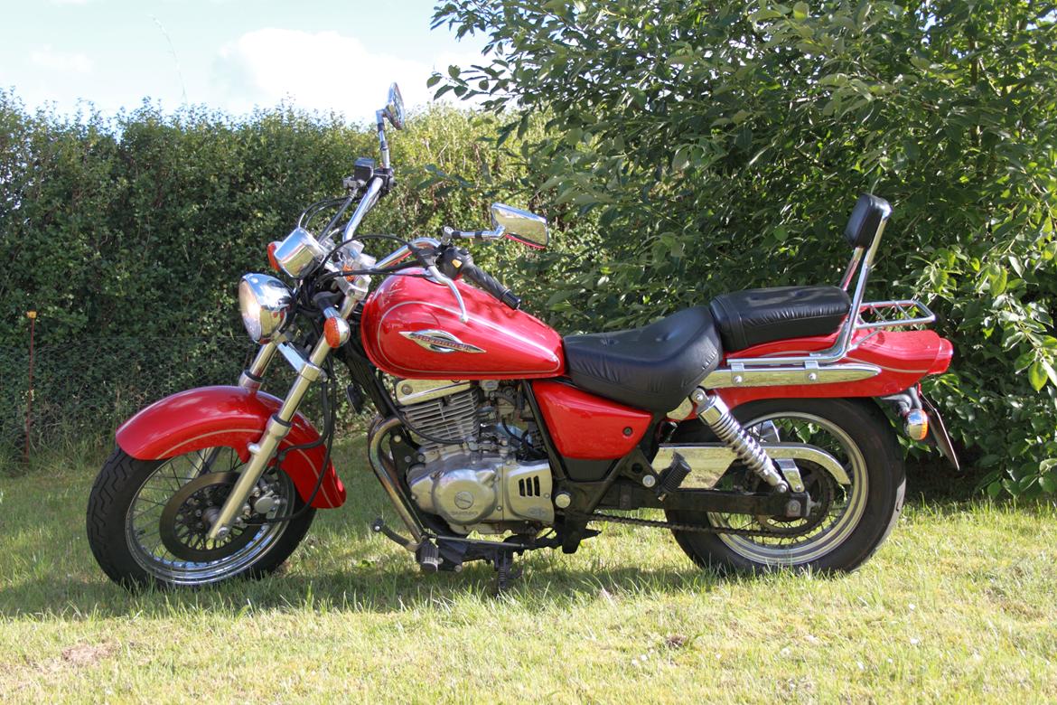 Suzuki GZ 250 Marauder  billede 1