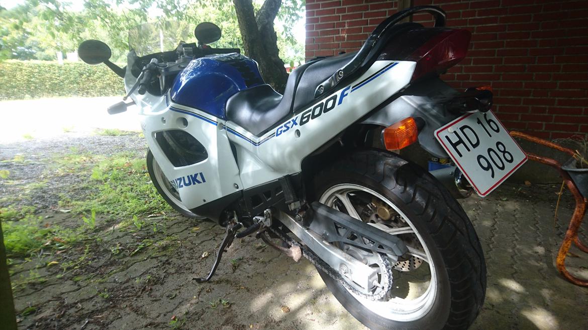 Suzuki GSX 600 F billede 4