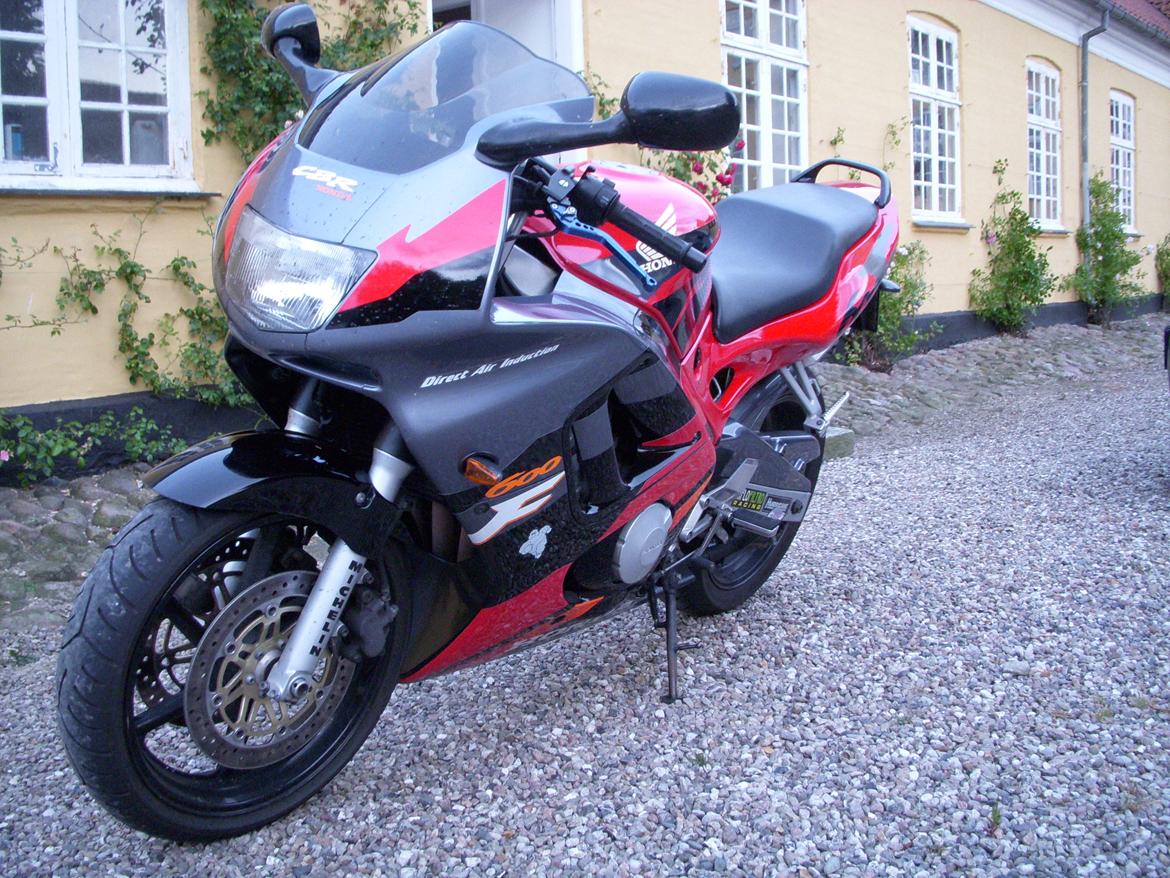 Honda Cbr 600 F3 billede 2
