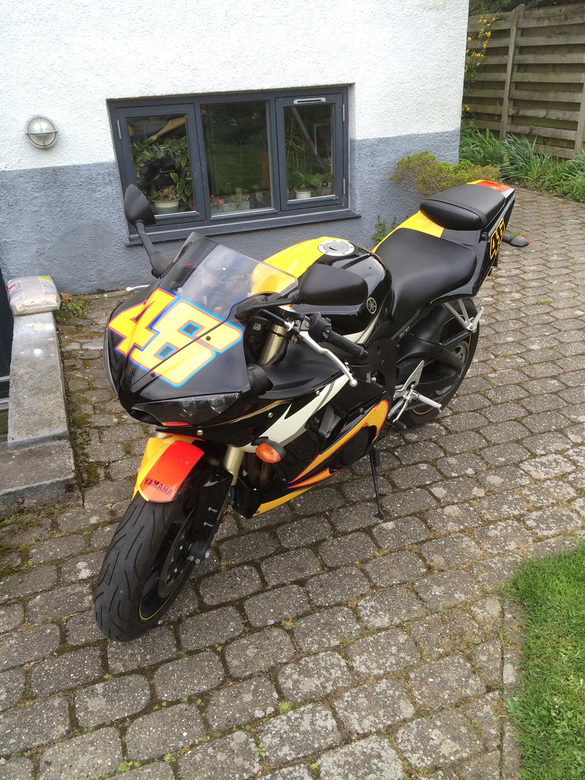 Yamaha YZF R6 "R46 V. Rossi" billede 27