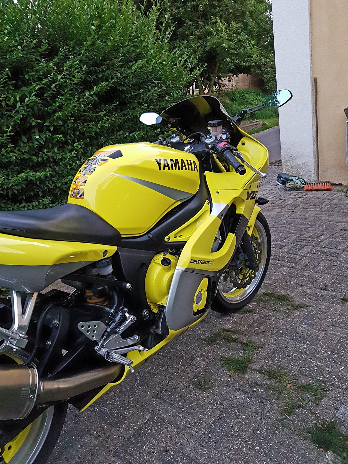 Yamaha YZF R6 billede 4