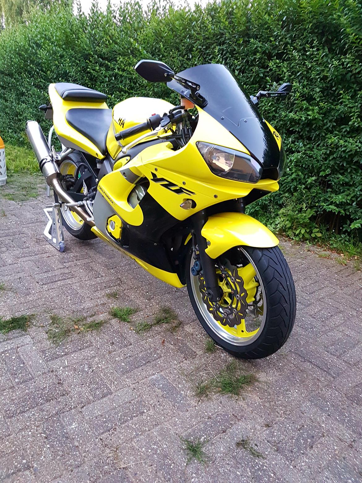 Yamaha YZF R6 billede 10