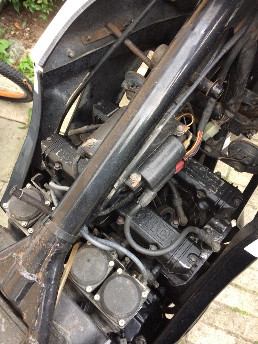 Kawasaki Gpz400F2 unitrak billede 10