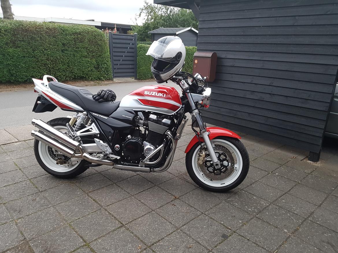 Suzuki gsx 1400 billede 3