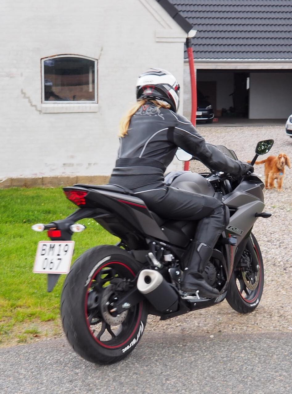 Yamaha YZF R3 billede 11