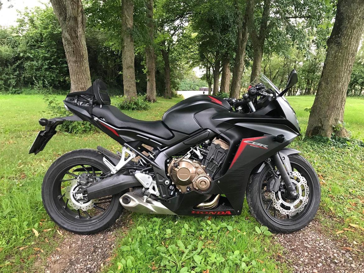 Honda CBR 650F billede 1