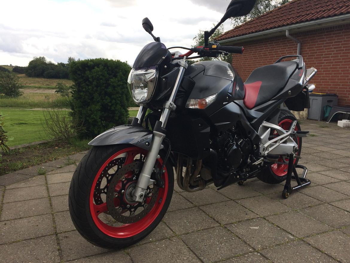 Suzuki GSR 600 A billede 18