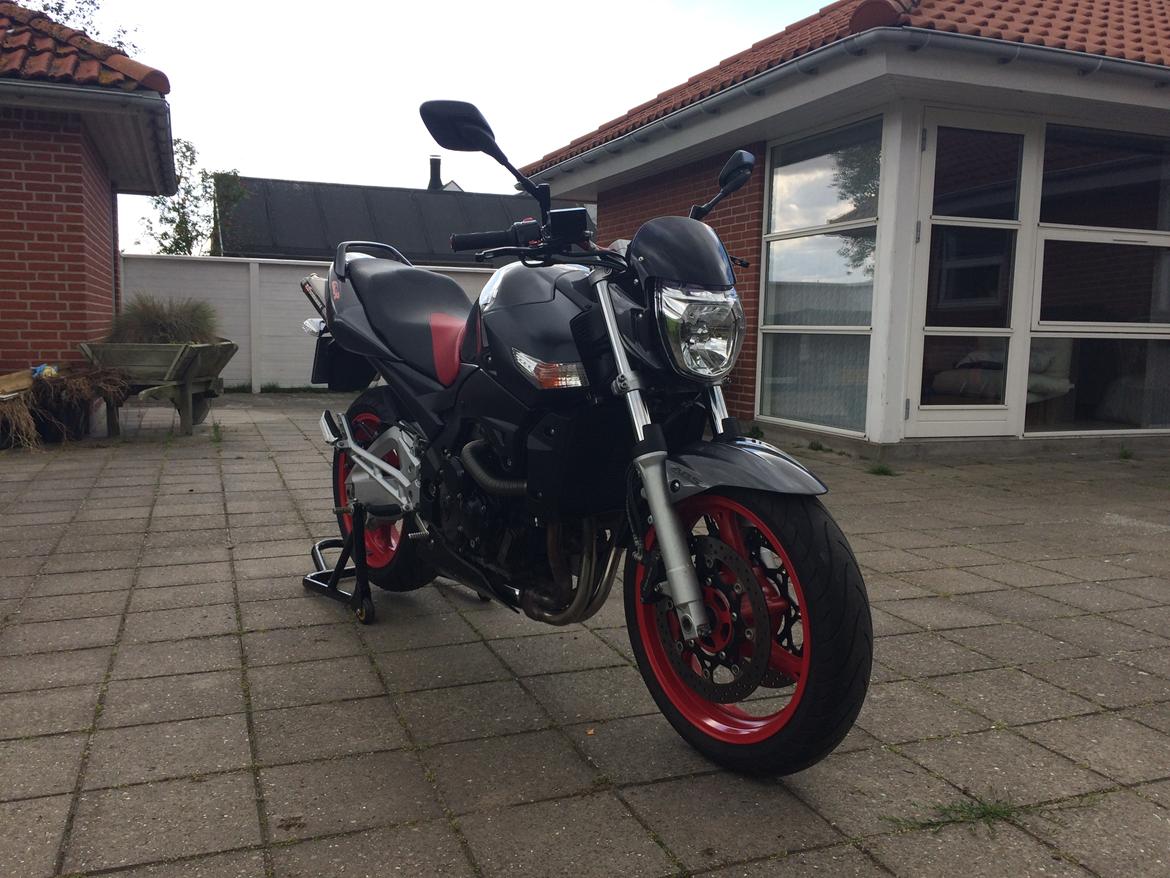 Suzuki GSR 600 A billede 21