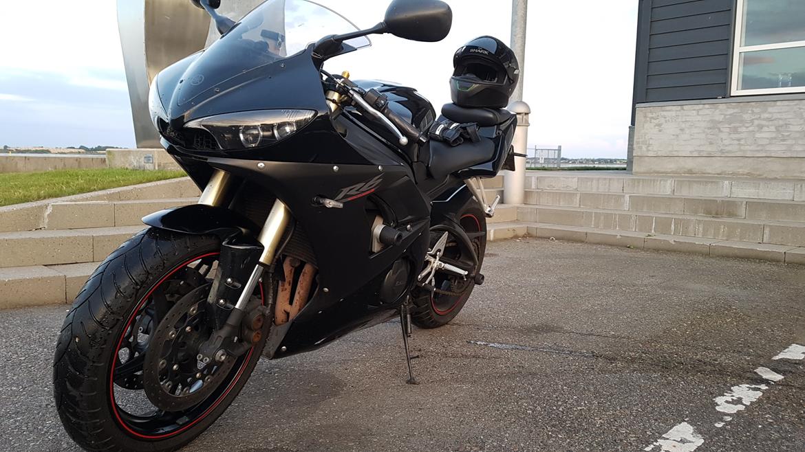 Yamaha r6 billede 2