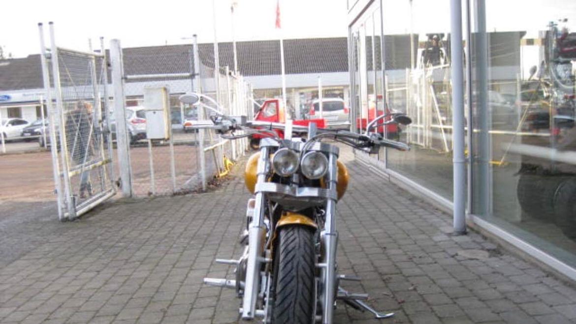 Yamaha xvs 1100 dragstar billede 4