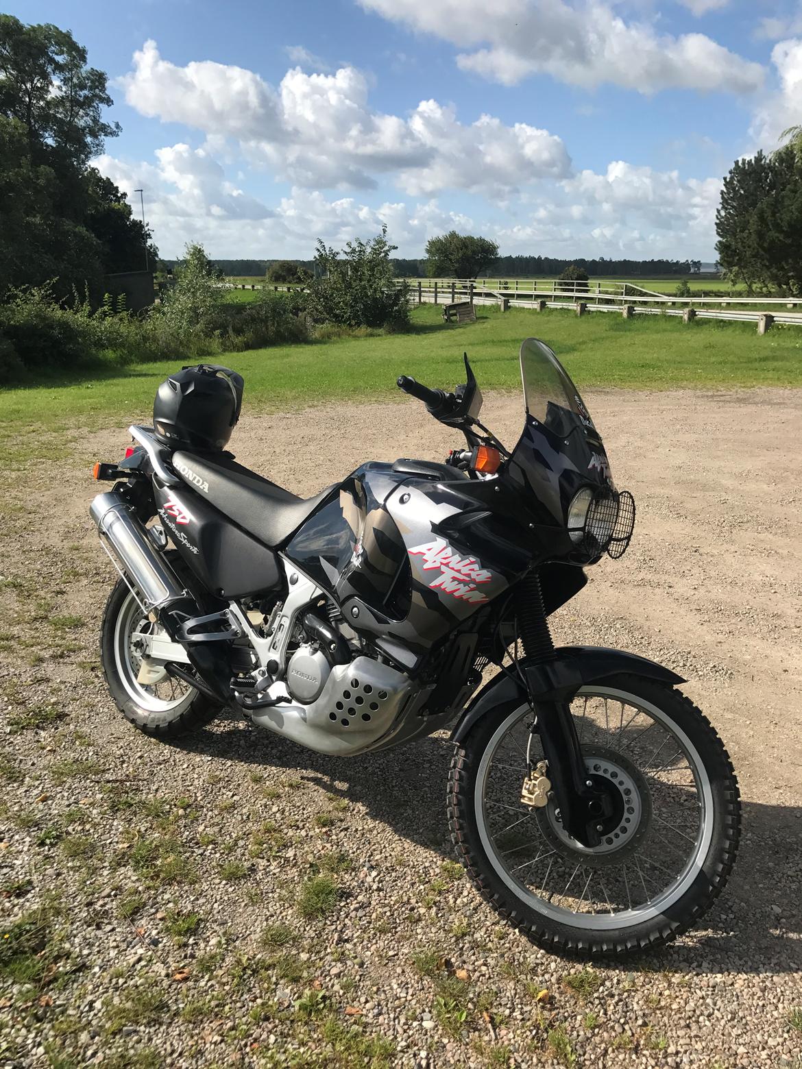 Honda XRV 750 Africa Twin RD07A billede 2