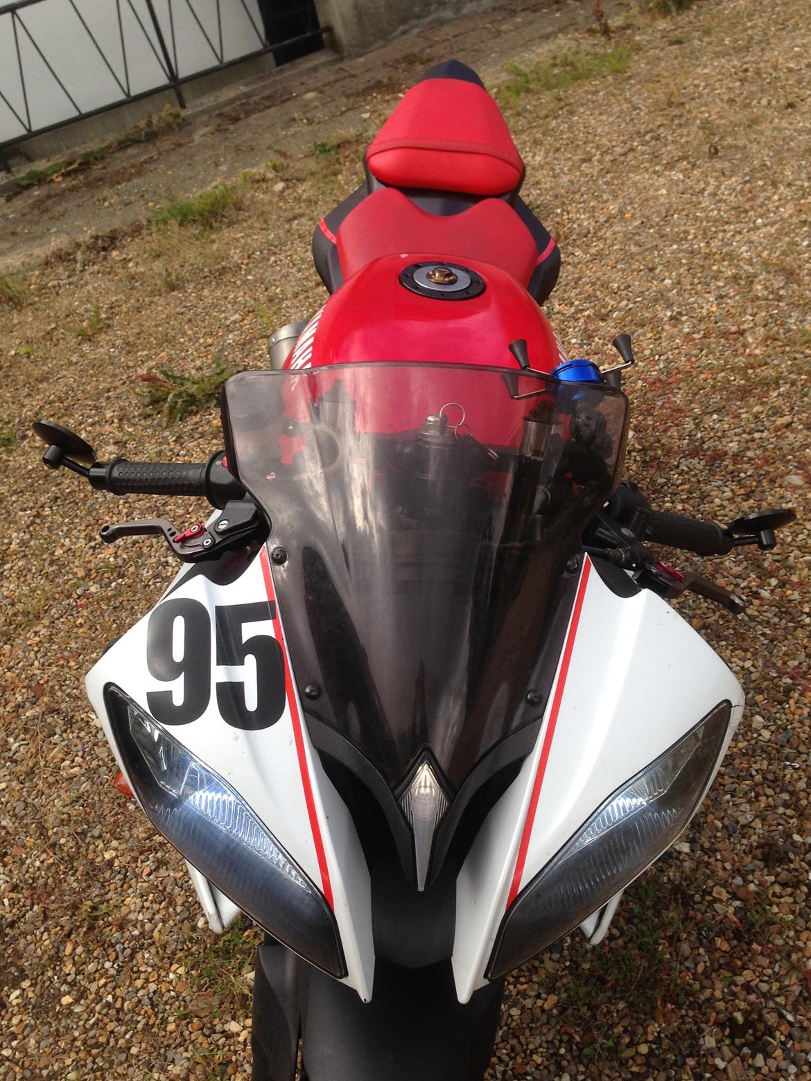 Yamaha FZR600 billede 5