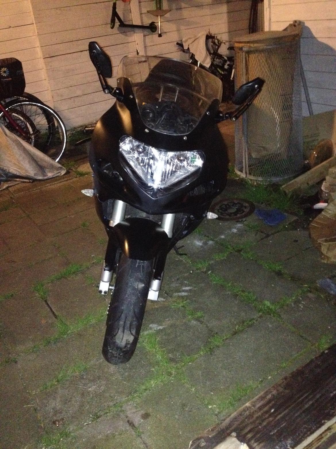 Suzuki GSXR 400 billede 12