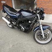 Suzuki GS 400 E