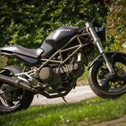 Ducati Monster 600