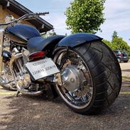 Suzuki VS 1400