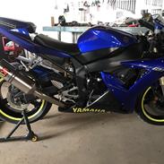 Yamaha YZF 1000 R1