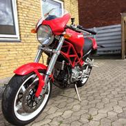 Ducati Monster S2R 1000