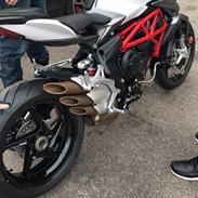 MV Agusta Brutale 800