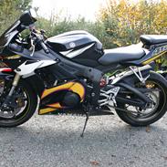 Yamaha YZF R6