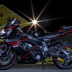 Suzuki GSX-R 750 SOLGT :(