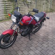 Yamaha XS 400 SECA