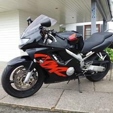Honda CBR 600 F PC35 - solgt