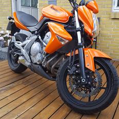 Kawasaki ER6N 