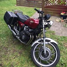 Yamaha XJ  550